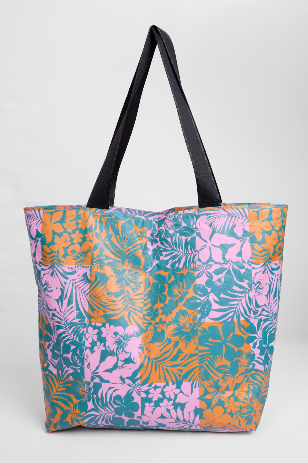  Water Resistant Tote - Echo